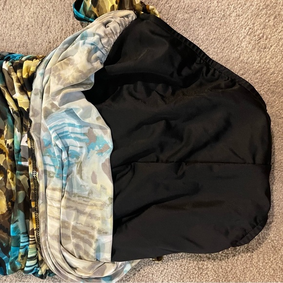 NWT MiracleSuit ||one-piece vibrant bold animal print Vixen magic suitSize 12. - Picture 6 of 11